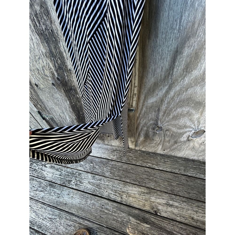 Chicos Travelers Black White Striped Maxi Dress V-Neck Short Sleeve Size 2 L - Picture 9 of 9